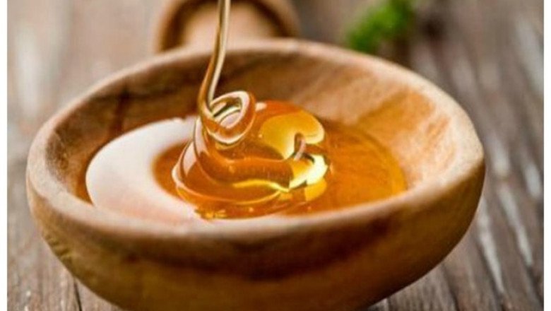 THIS BLISSFUL AT-HOME MASSAGE WILL TRANSPORT YOU TO THE SHORES OF BALI