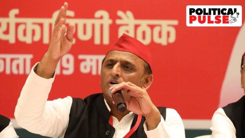 Akhilesh pledges SP support to Kejriwal on ordinance issue