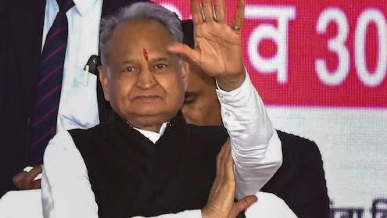 HC notice to Gehlot over judicial corruption remark