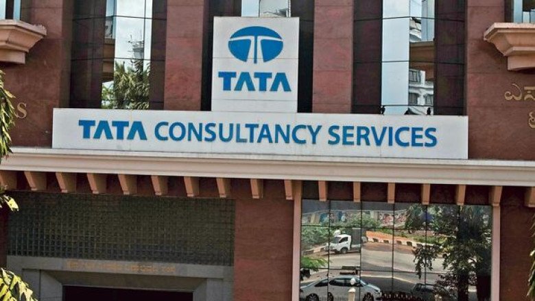 TCS Gets Notice From Maha Labour Ministry Over Lateral Onboarding Delay