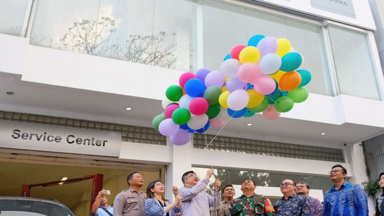 VinFast continues to expand with 15 new dealer stores in Indonesia