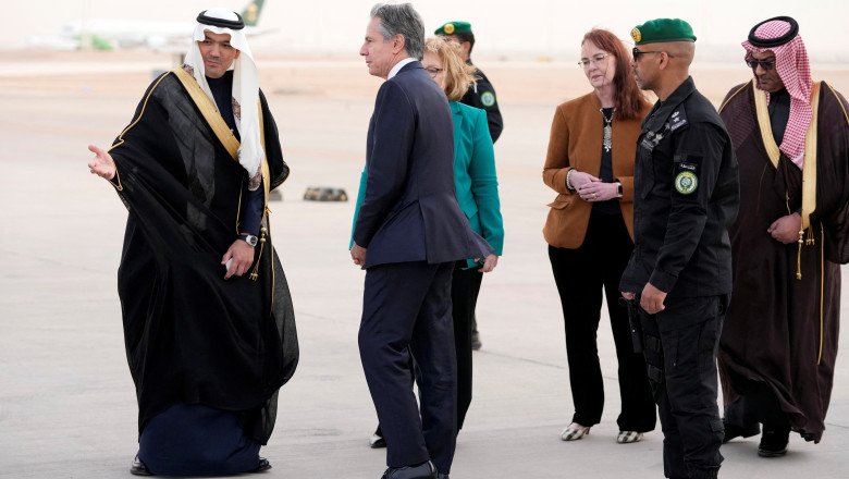 Major Airlines Expand Routes Over Afghanistan Amid Middle East Tensions