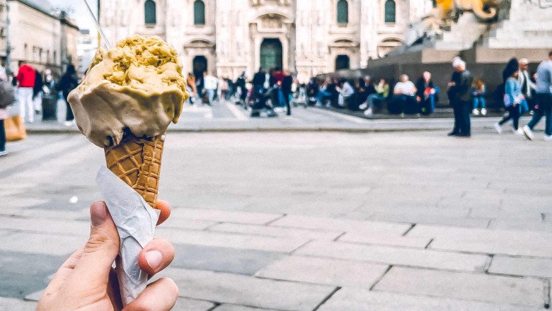 AI-driven Gelato Trend Sets Milan Ablaze