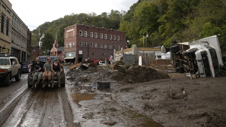 Helene’s Death Toll Reaches 200 as Crews Try to Reach Remote Areas Hit
