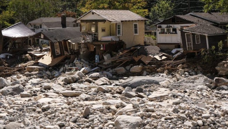 Dana Bash presses Lara Trump on Trump attack on FEMA response