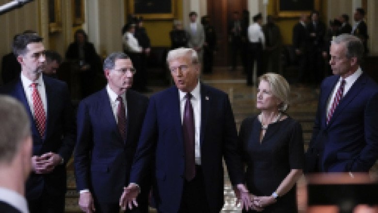 'People Want Change': Will Democrats Flip Their Script?