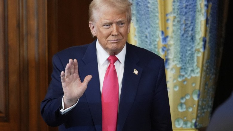 Trump Puts 25% Tariff on Imported Cars