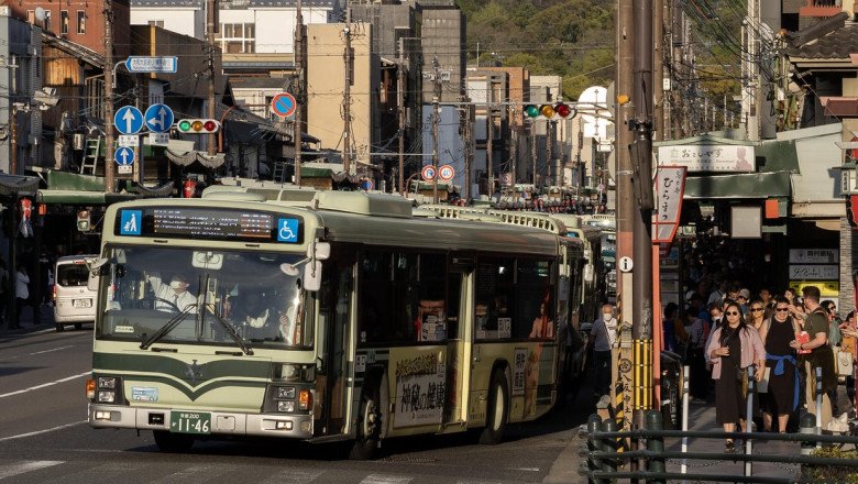 Japan bus driver with 3 decades of service loses $84,000 pension after he was caught stealing $7
