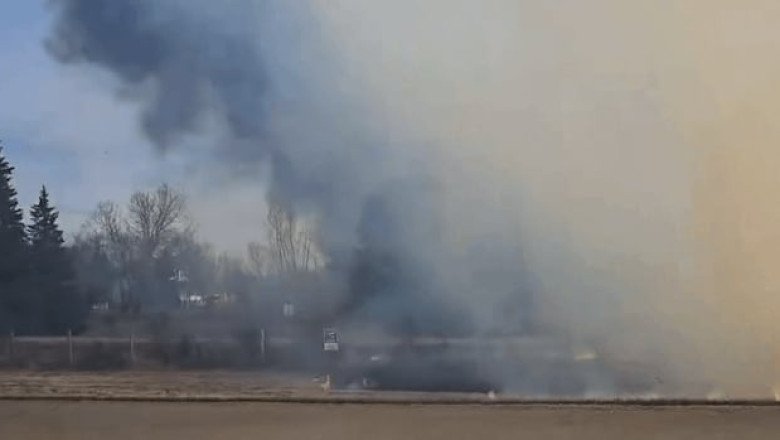Wildfire prompts closure of Highway 16 near Elk Island National Park