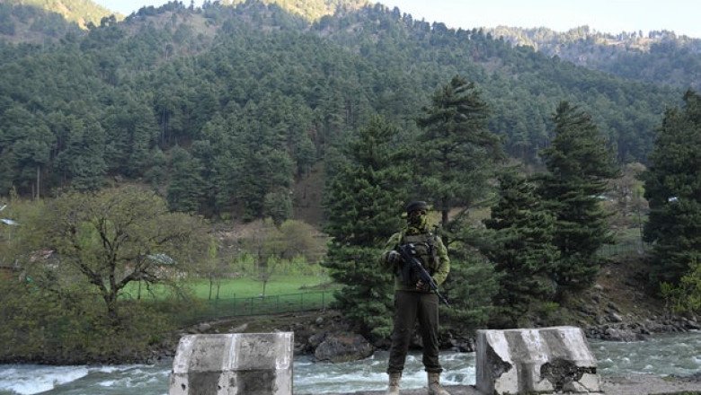 Pakistan claims India planning to attack within 36 hours as tension between nuclear-armed neighbors soars