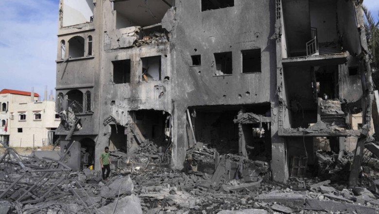 Second straight night of Israeli strikes on Gaza kill more than 80, authorities say
