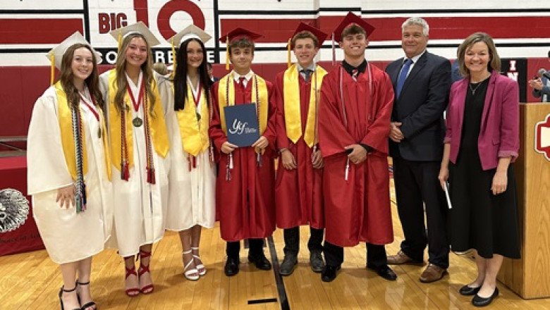 Several from Bridgeport High School Among Your Community Foundation Scholarship Winners