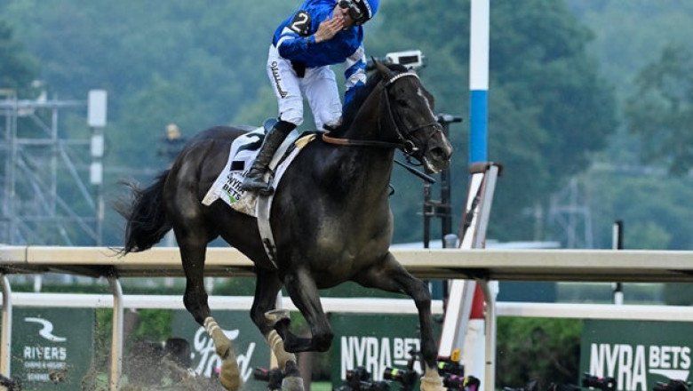 Kentucky Derby winner Sovereignty defeats Journalism again to take the 157th running of the Belmont Stakes