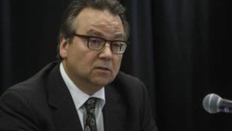 Alberta's auditor general granted extra $1M for health procurement probe