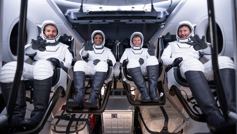 Axiom Space and SpaceX aim for overnight launch