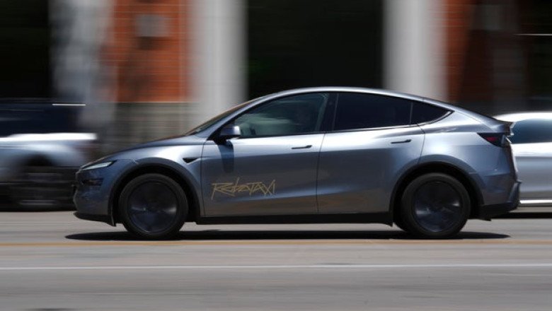 Tesla robotaxis face scrutiny after erratic driving caught on camera during Austin pilot