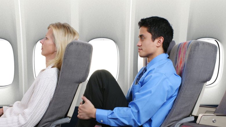 Viral Reddit post ignites heated debate about airplane seat reclining tips