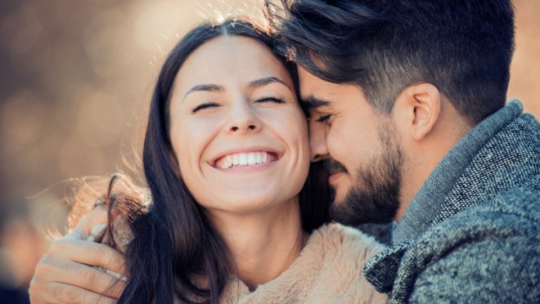 3 Words To Make a Woman Want You + 51 Powerful Phrases to Try