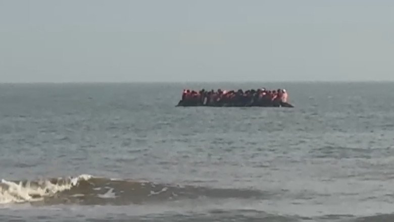 French police struggle to control rise in migrant crossings of English Channel