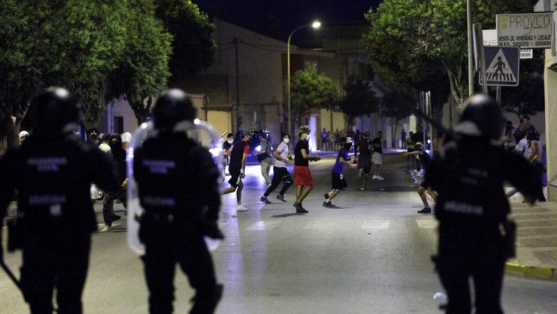 Spain arrests nine after anti-migrant unrest in Torre Pacheco