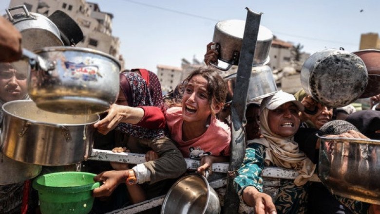 “Worst-case scenario of famine unfolding” in Gaza Strip, food security experts say