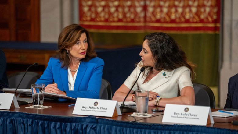Hochul tells Dems to play dirty