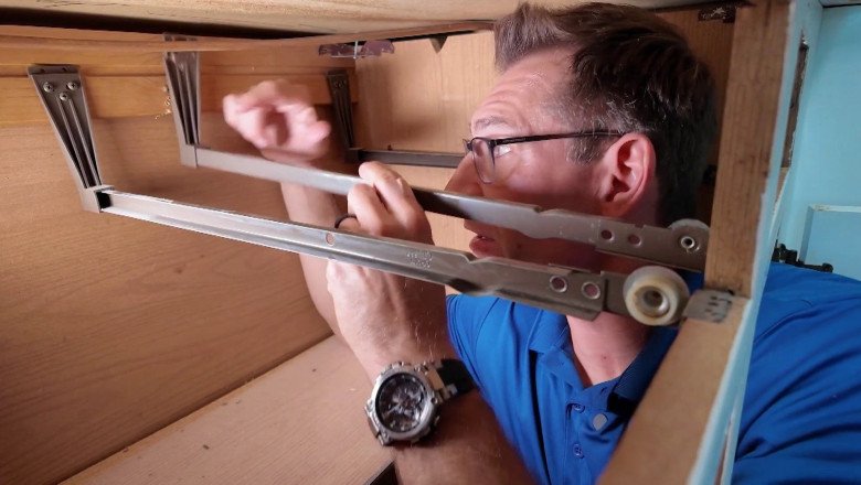 Kitchen drawing falls out? It’s probably the track. Here’s how to fix it
