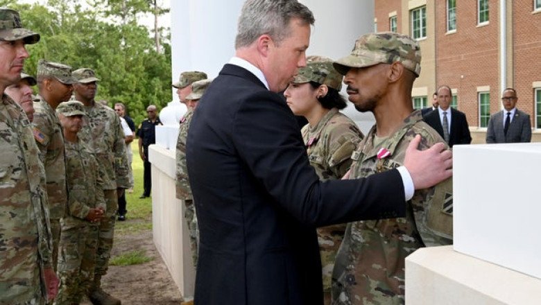 Unarmed Fort Stewart soldiers tackled, subdued gunman who was “shooting their buddies,” Army secretary says
