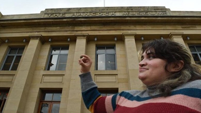 Archaeology student from Florida finds rare 9th-century gold during her first excavation in U.K.