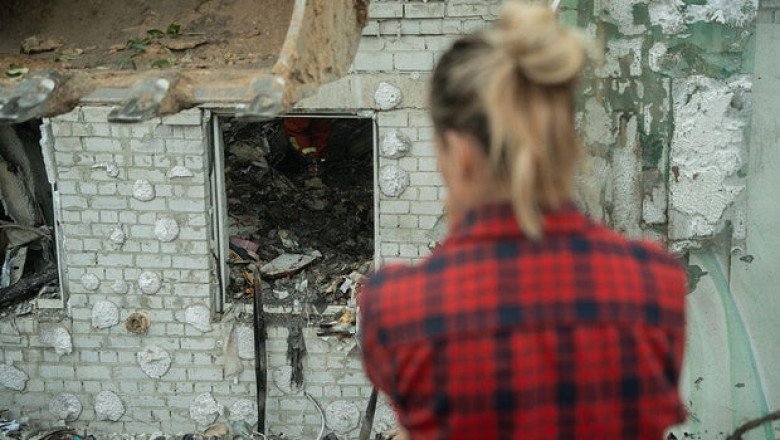 Russian strikes on Ukraine continue overnight ahead of Trump-Zelenskyy meeting