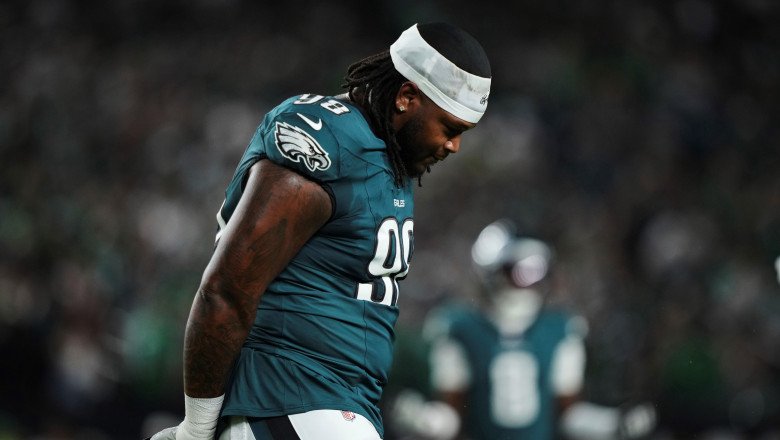 Philadelphia Eagles’ Jalen Carter apologizes following ejection for spitting on Dallas Cowboys quarterback Dak Prescott