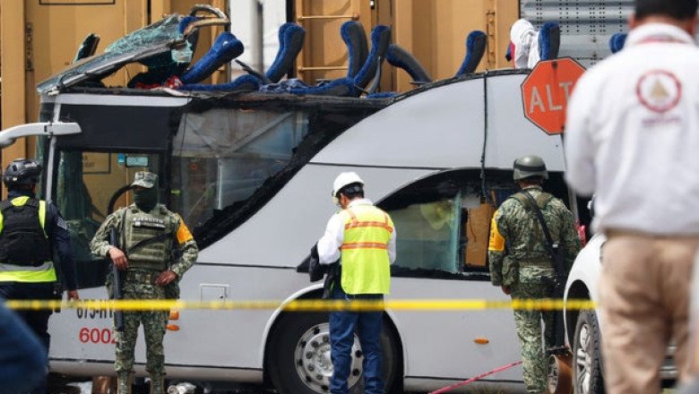 Train slams into double-decker bus in Mexico, killing at least 8 people and injuring dozens