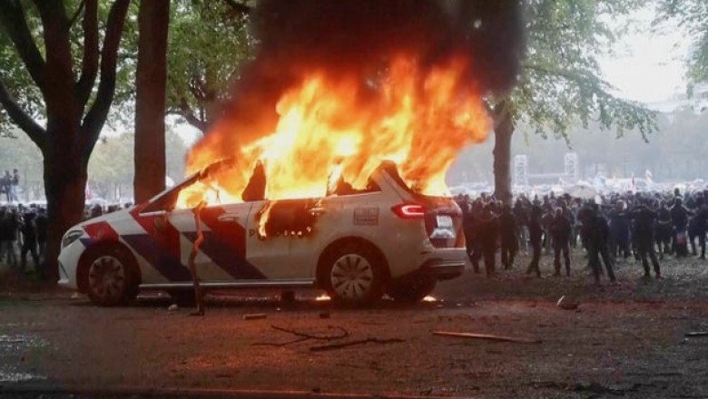 Violence erupts at right-wing demonstration in the Netherlands ahead of election